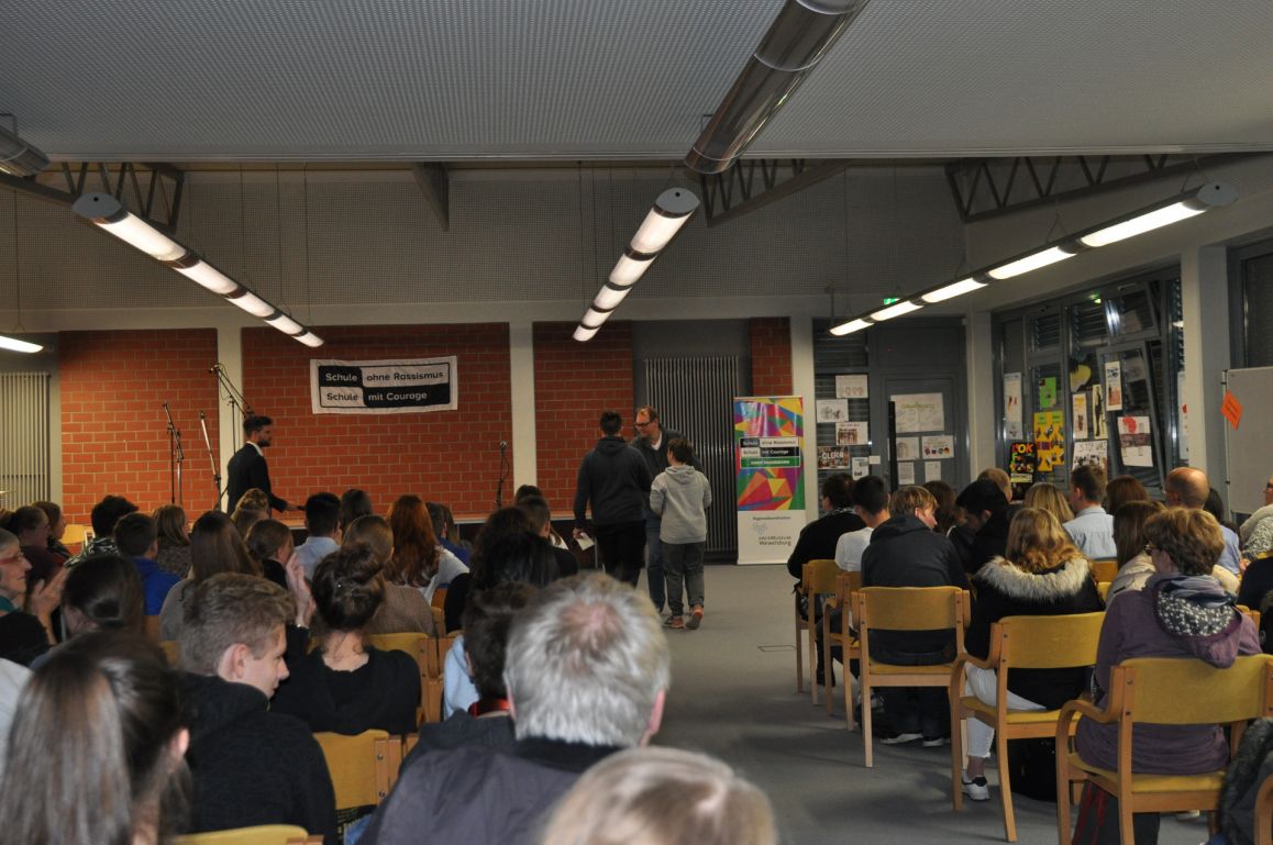 Oktober 2019 - Die SoR-SmC-Schulen stellen sich vor - Heinz-Nixdorf-Gesamtschule